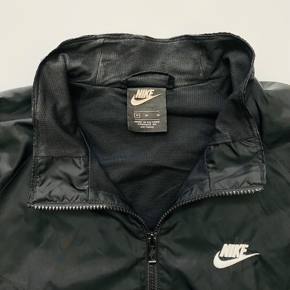 Nike Windbreaker Track Black Jacket, men’s medium - Picture 7 of 8